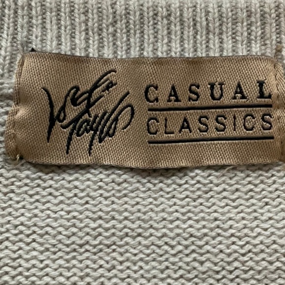 Lord & Taylor Men’s Grid Pattern Sweater - Picture 5 of 7